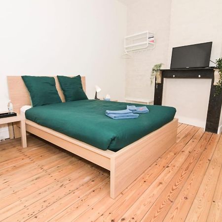 Cozy And Confortable Room Near Brussels Central Station Экстерьер фото